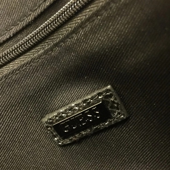 New Guess Purse - Picture 11 of 12